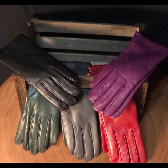 Accessories - Italian Leather Gloves with Cashmere lining